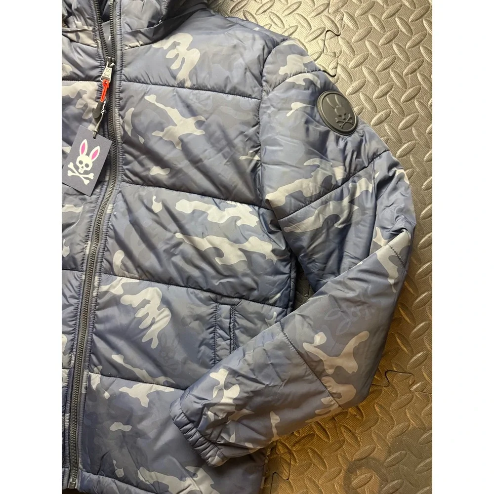 Psycho Bunny Mens Camo Hooded Puffer Jacket Blue Grey XS B6N809U1NL NEW